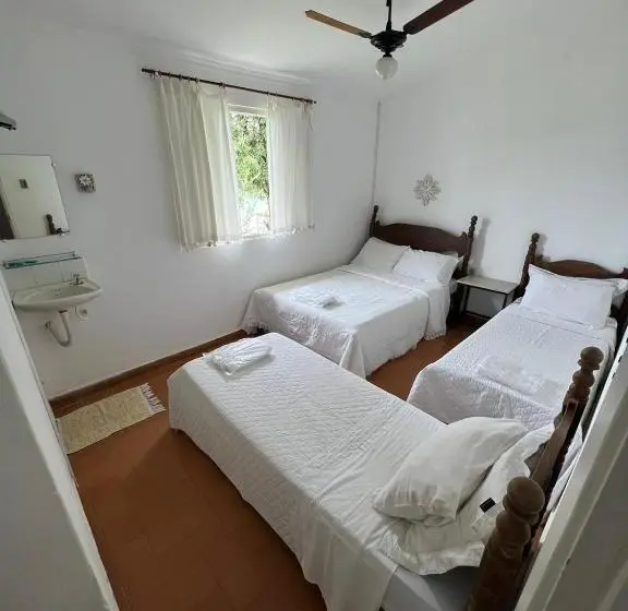 スタンダード４人部屋, Villa Interlagos De Minas