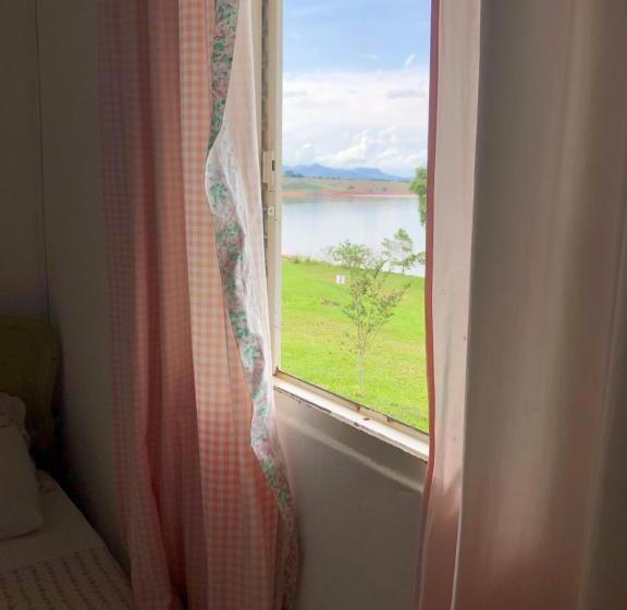 标准三人间, Villa Interlagos De Minas