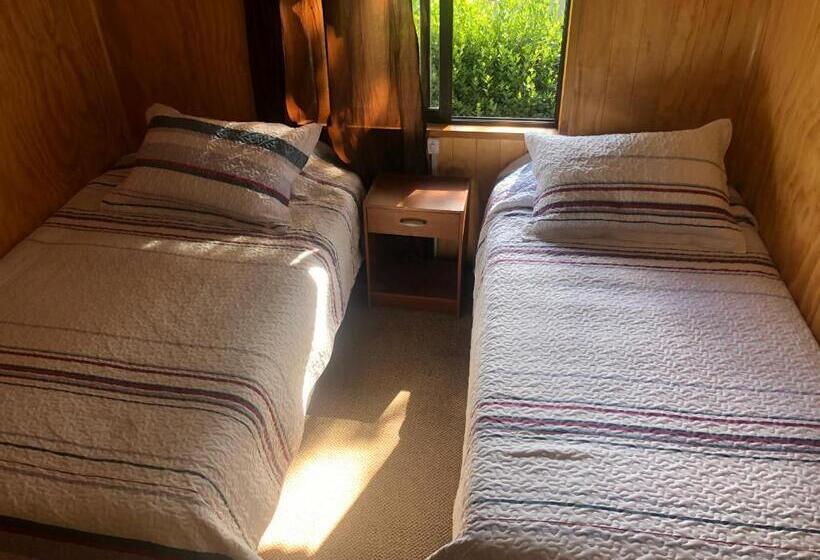 اتاق عادی, Hostal Huepil