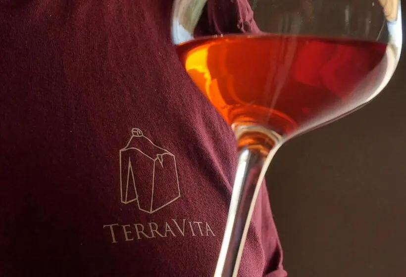庭の見える１ベッドルームアパートメント, Terravita Winery & Boutique Apartments