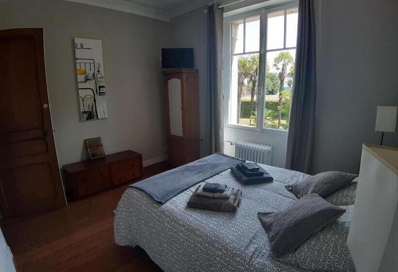 ガーデンビュースタンダードルーム, La Garenne