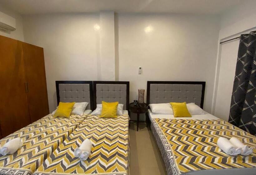 اتاق خانوادگی با چشم‌انداز باغ, Fig Sunset View Resort