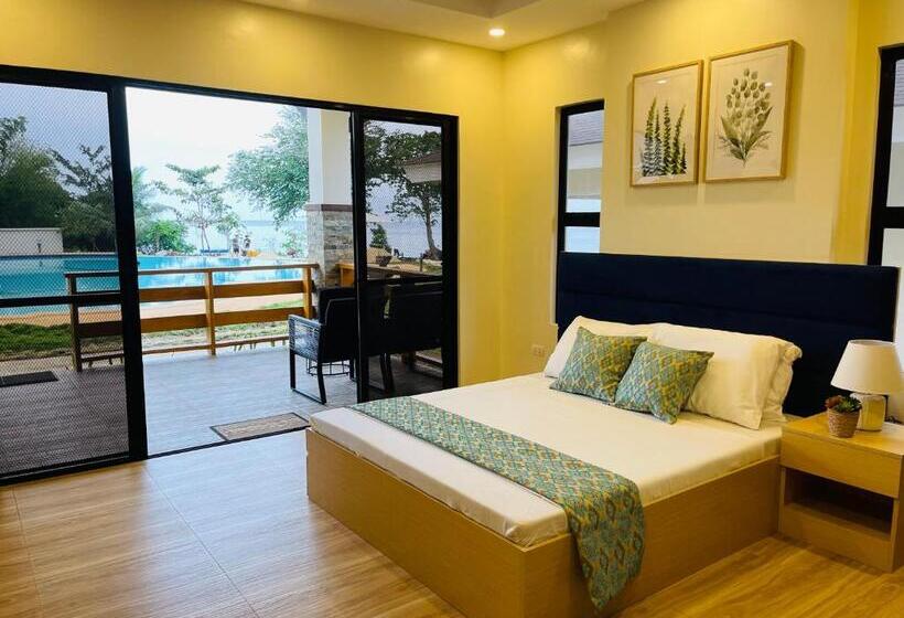 اتاق لوکس با چشم‌انداز استخر, Fig Sunset View Resort