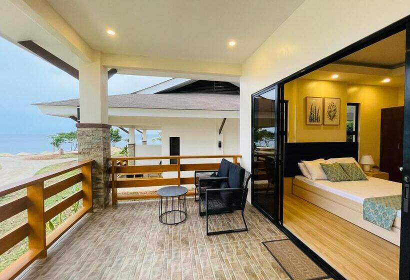 اتاق لوکس با چشم‌انداز استخر, Fig Sunset View Resort