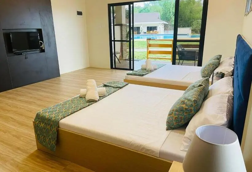 اتاق خانوادگی با چشم‌انداز جانبی دریا, Fig Sunset View Resort