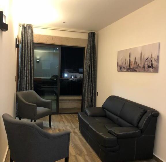 Люкс с Балконом, Gold Palace