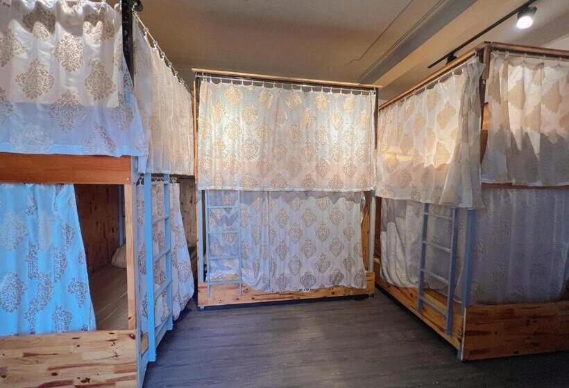 تختخواب در اتاق مشترک, Ninh Binh Central Backpackers Hostel