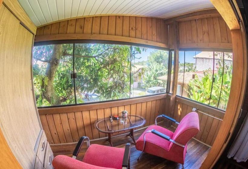 샬레, Chalés Da Guarda Do Embaú