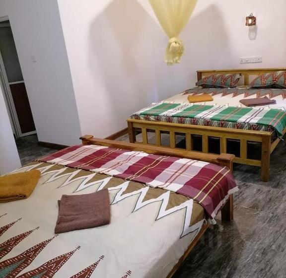 패밀리 룸 가든 전망, Pearl Bungalow Trincomalee