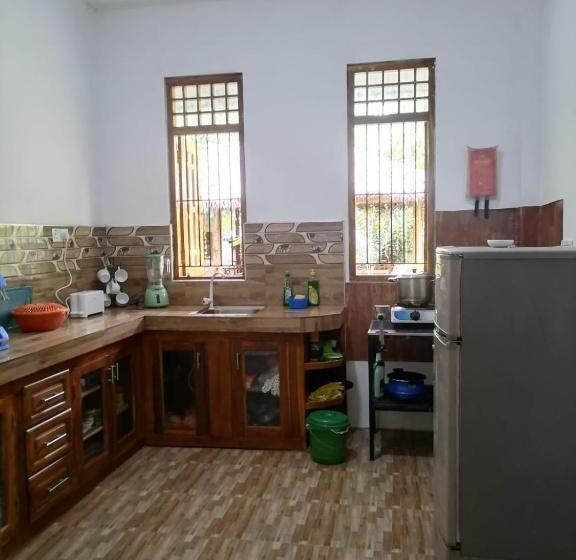 패밀리 룸 가든 전망, Pearl Bungalow Trincomalee