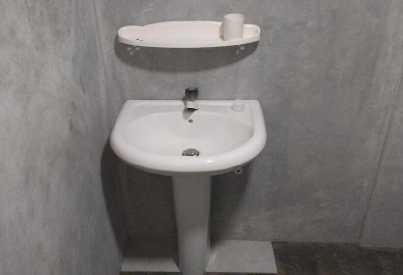 스탠다드 방갈로, Pearl Bungalow Trincomalee