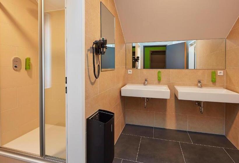 Номер Стандарт, The Bunk Hostel