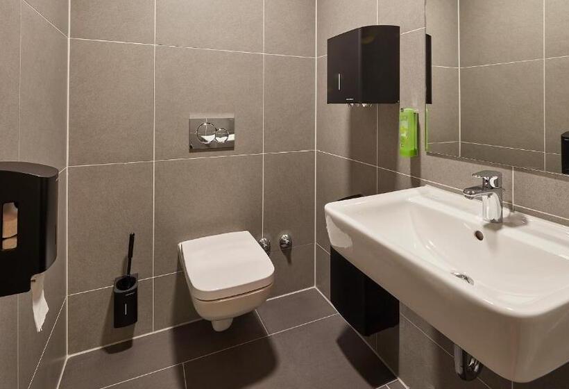 标准间, The Bunk Hostel