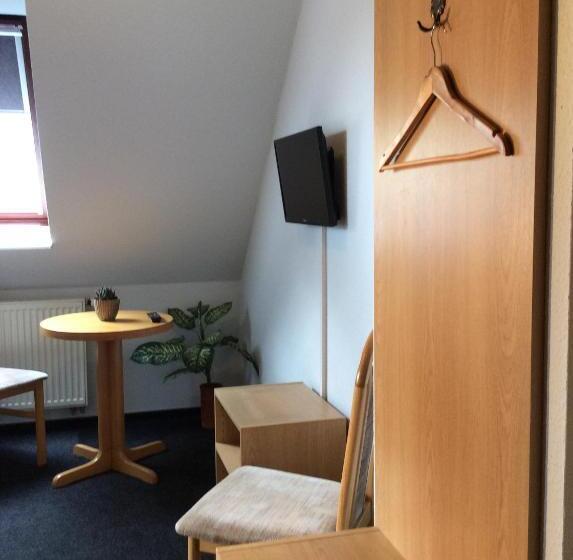 Номер Стандарт Индивидуальный, Zur Eiche   Pension