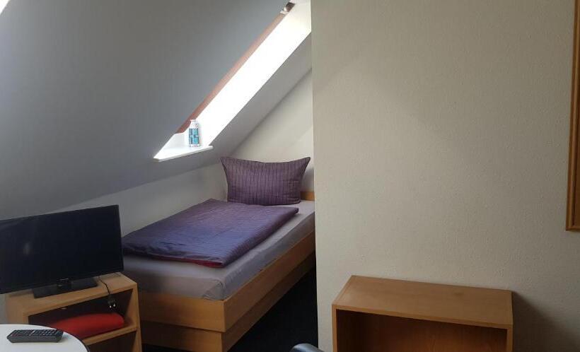 Номер Стандарт Индивидуальный, Zur Eiche   Pension