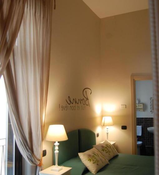 غرفة قياسية, Portatenea   Atenea Collection