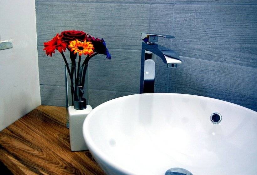 غرفة قياسية, Portatenea   Atenea Collection