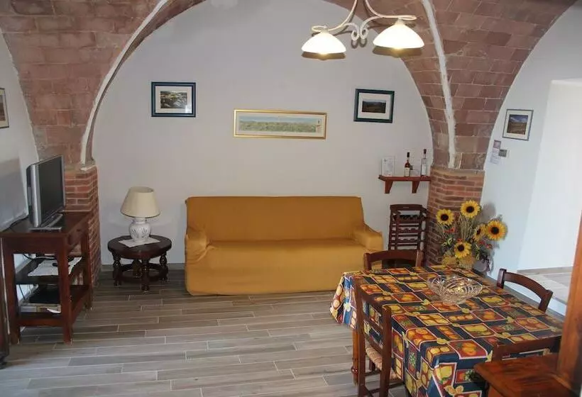 Huoneisto 1 Makuuhuone Pohjakerros, Agriturismo Torre Prima Holidays