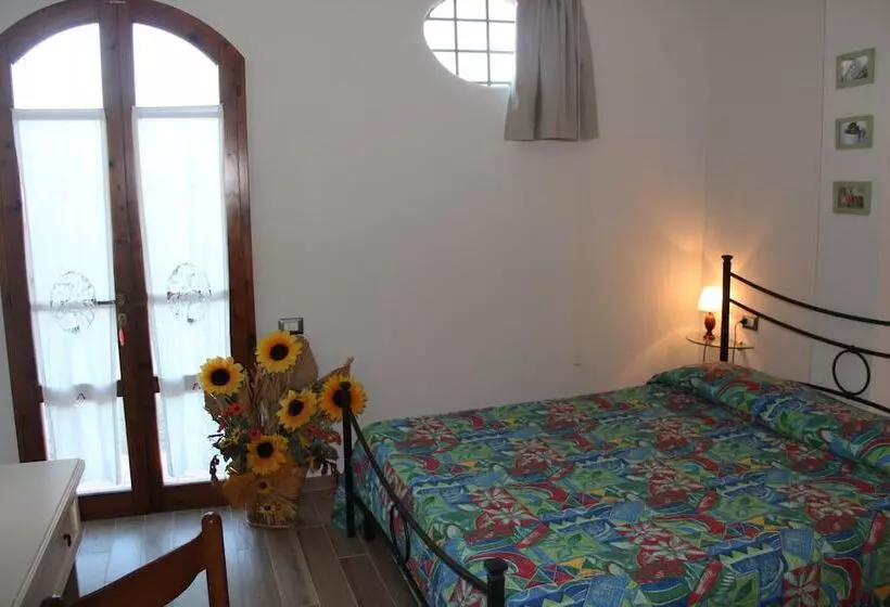 Huoneisto 1 Makuuhuone Pohjakerros, Agriturismo Torre Prima Holidays