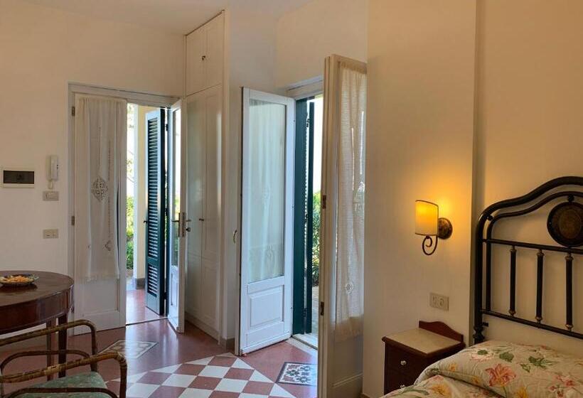 带海景的高档三人间, Villino Eleonora