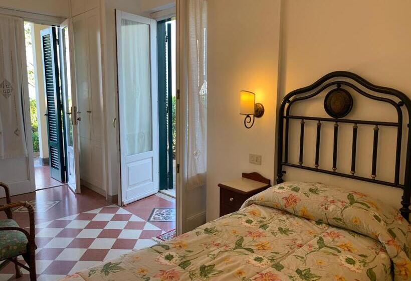 带海景的高档三人间, Villino Eleonora