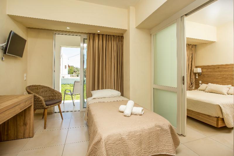 패밀리 룸 가든 전망, Evita Studios