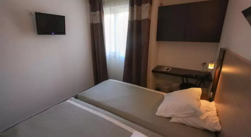 スタンダードルーム, Adonis Arc Hotel Aix