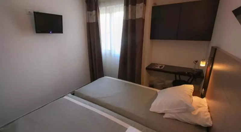 スタンダードルーム, Adonis Arc Hotel Aix