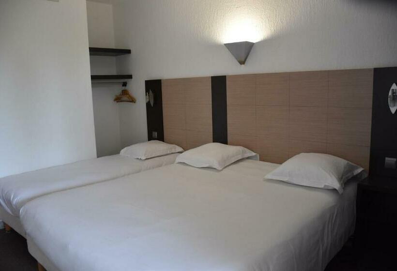 Номер Стандарт Трехместный, Adonis Arc Hotel Aix