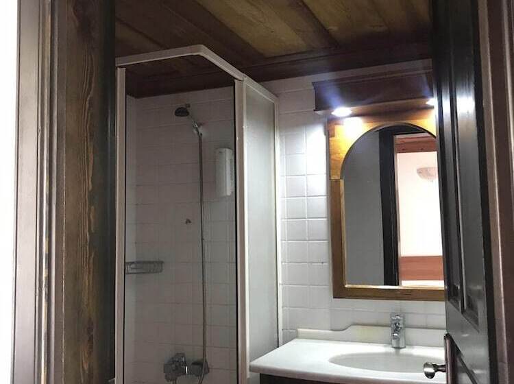 スタンダードルーム, Akay