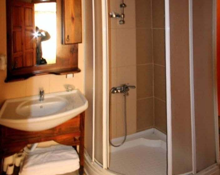 スタンダードルーム, Akay