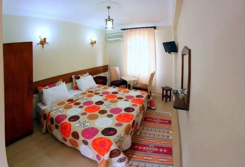 Standard-huone, Akay