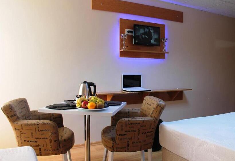 اتاق استاندارد سه نفره, Avcılar İnci