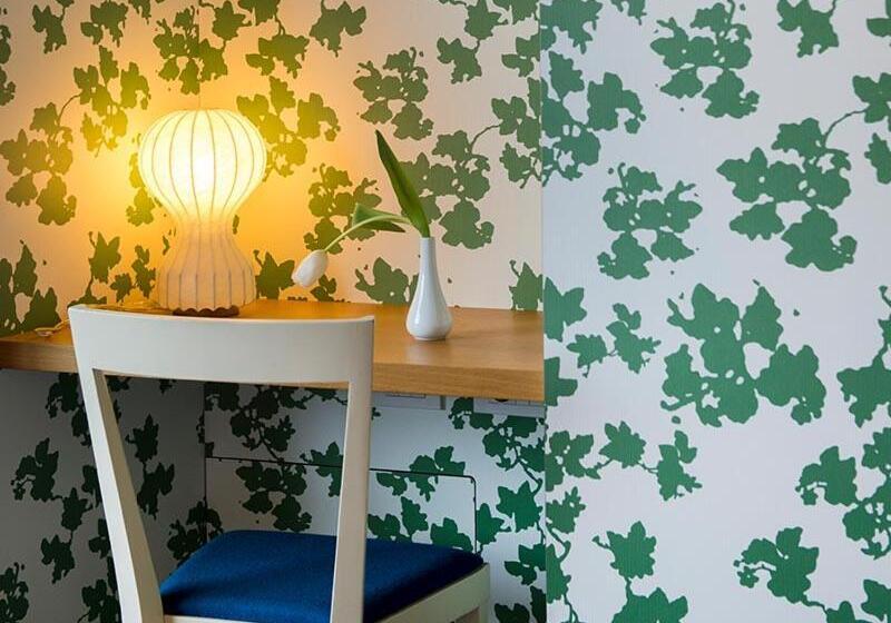 수피리어 트리플 룸, Azalea Park