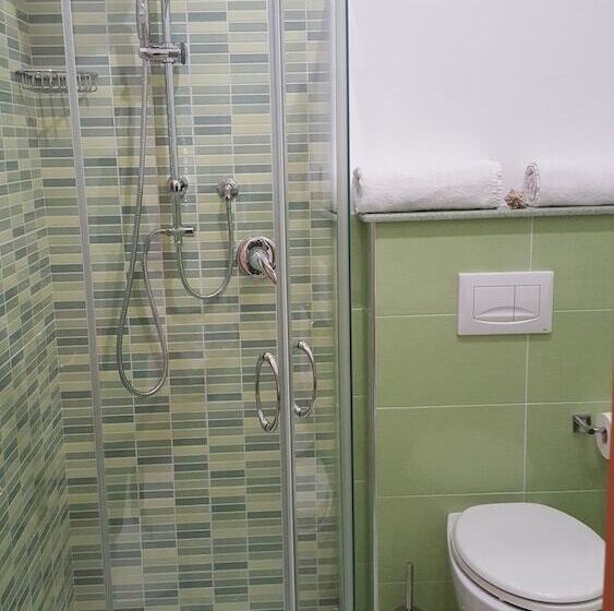 חדר סטנדרט, Damanse