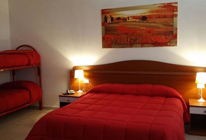 חדר סטנדרט לשלושה, Damanse