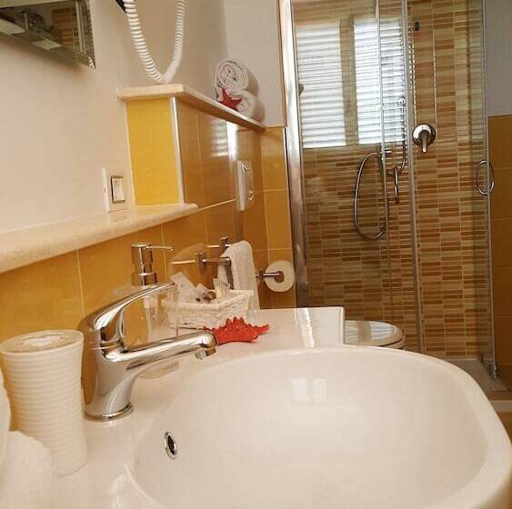 חדר סטנדרט, Damanse