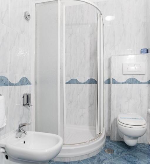 חדר סטנדרט, Daniela