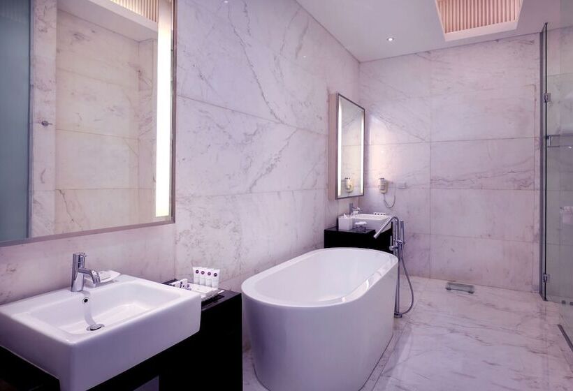 Executive Suite, Grand Mercure Jakarta Harmoni