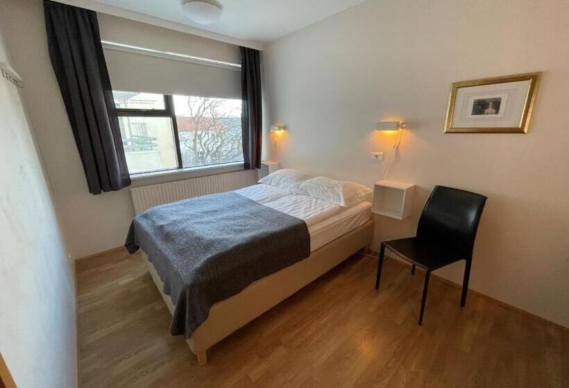 اتاق یک نفره پایه با سرویس بهداشتی مشترک, Guesthouse Sunna