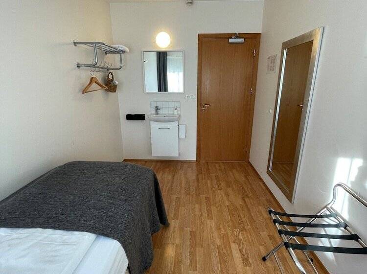 اتاق یک نفره پایه با سرویس بهداشتی مشترک, Guesthouse Sunna