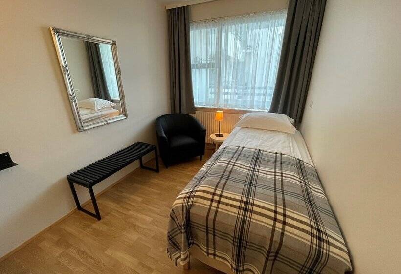 اتاق یک نفره پایه با سرویس بهداشتی مشترک, Guesthouse Sunna