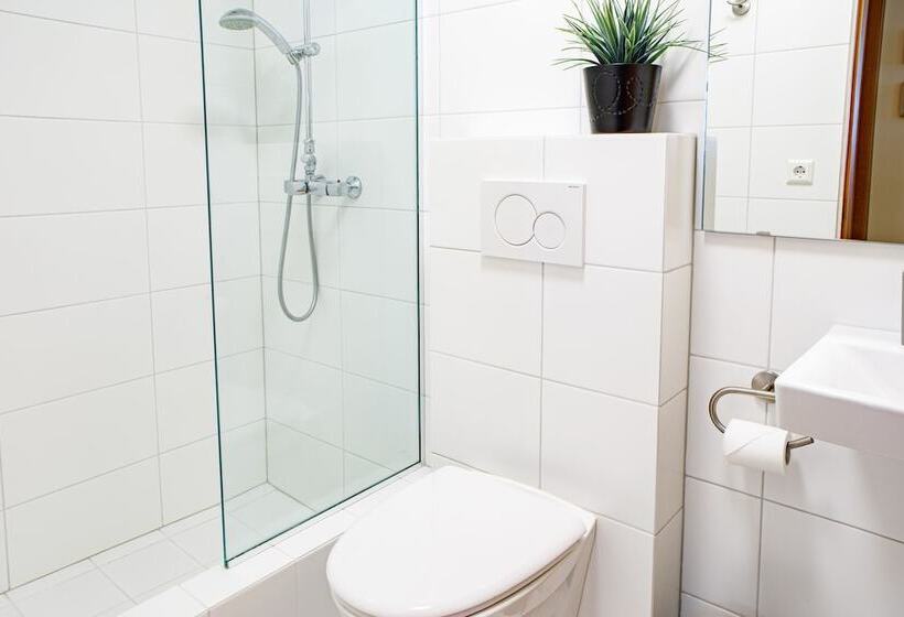 اتاق پایه با سرویس بهداشتی مشترک, Guesthouse Sunna