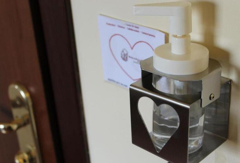 Economy Triple Room, Il Duca D'este