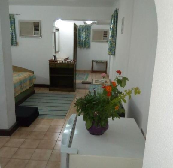 اتاق استاندارد چهار تخته, Kanabesh Village