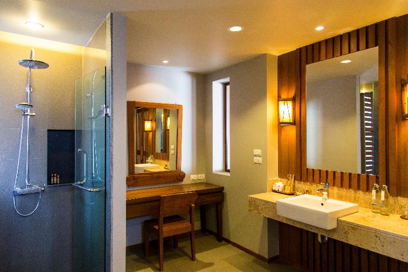 デラックスルーム, Maehaad Bay Resort   Sha Plus