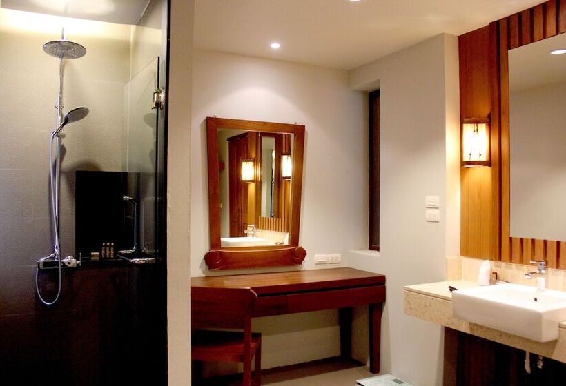 デラックスルーム, Maehaad Bay Resort   Sha Plus