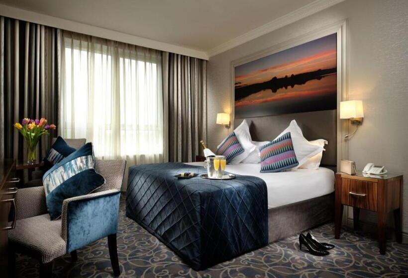 غرفة قياسية, Manor House Country