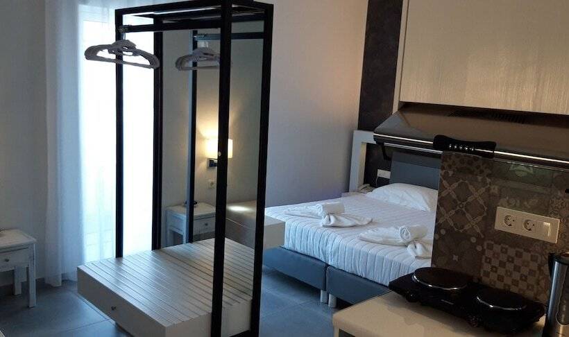 プールビュースタンダードステューディオ, Niriides