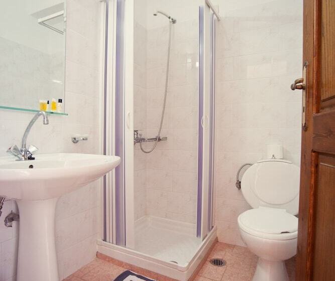 1ベッドルームアパートメント, Niriides